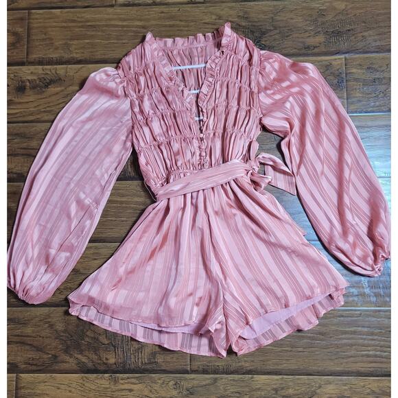 Romper Women  Coral, Long Sleeve Wide Leg Boho Preppy size M - Picture 1 of 5